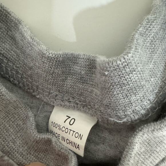 Gray Fox Short Sleeve Romper Size 0-3 Months Cotton - Picture 2 of 2